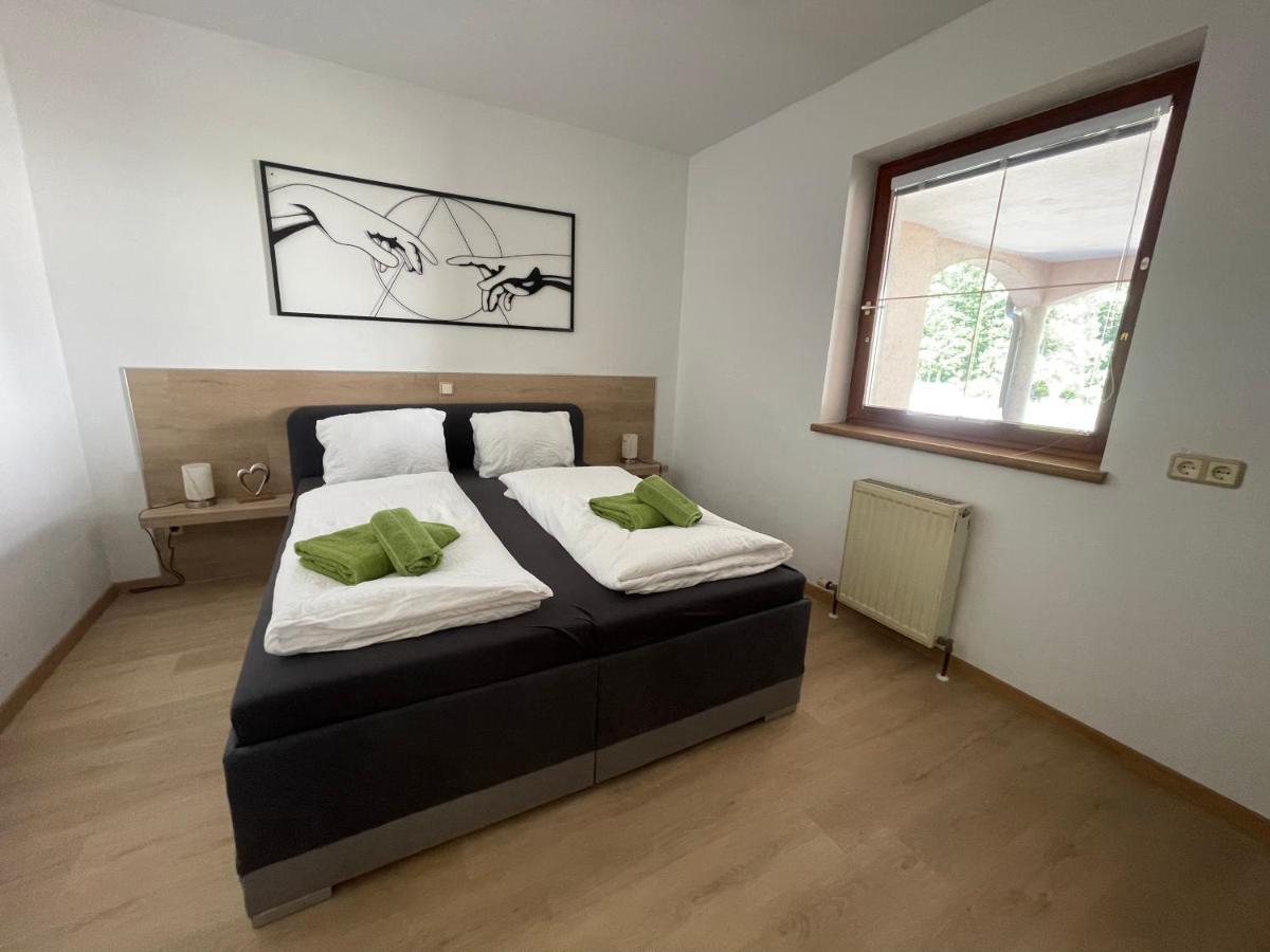 Haus Zum Glueck Apartamento Reifnitz Exterior foto